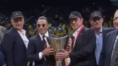 Fenerbahçe Beko, EuroLeague finalinde Monaco'yu 81-70 yenerek tarihindeki ikinci Avrupa