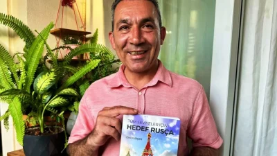 Mersin Üniversitesi öğretim üyesi Ömer Biçer, Rusça öğrenmek isteyenler için