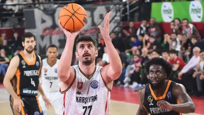 Basketbol Süper Ligi’nde Karşıyaka formasıyla başarılı bir sezon geçiren 29