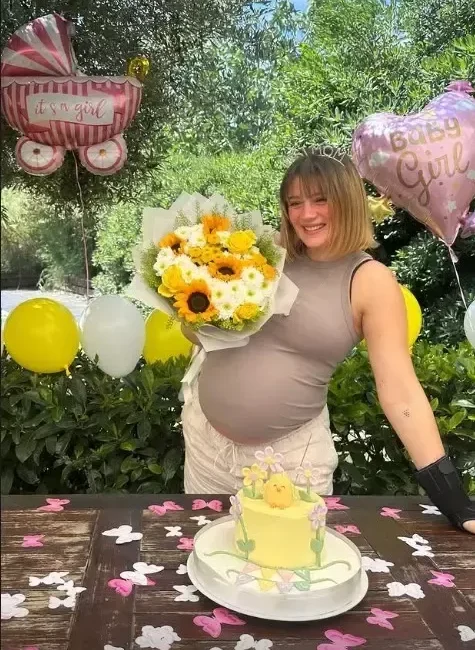 Başarılı oyuncu Gizem Karaca, 2017 yılında evlendiği iş insanı Kemal