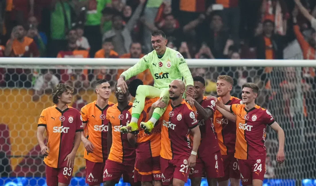 Fernando Muslera, 1986 yılında Uruguay’da doğan ve futbola küçük yaşta