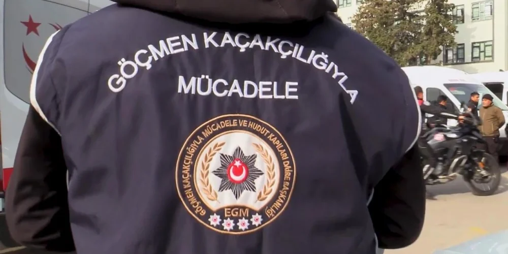 düzensiz göçmen kaçakçı