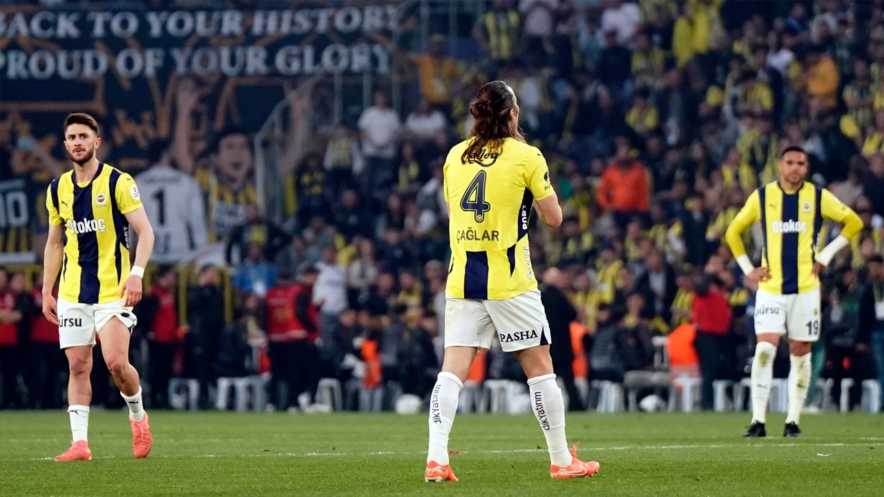 Fenerbahçe Kaç Yıldır Şampiyon Olamıyor? Taraftarın Büyük Hasreti