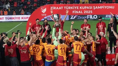 Galatasaray, Türkiye Kupası finalinde Trabzonspor’u 3-0 mağlup ederek sezonun ilk