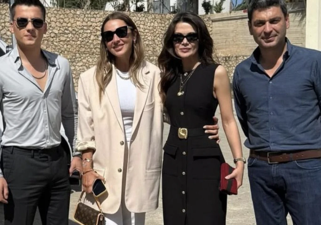 Hadise’den Uzak Şehir Dizi Setine Süpriz Ziyaret: Dizide Rol Alacak Mı?