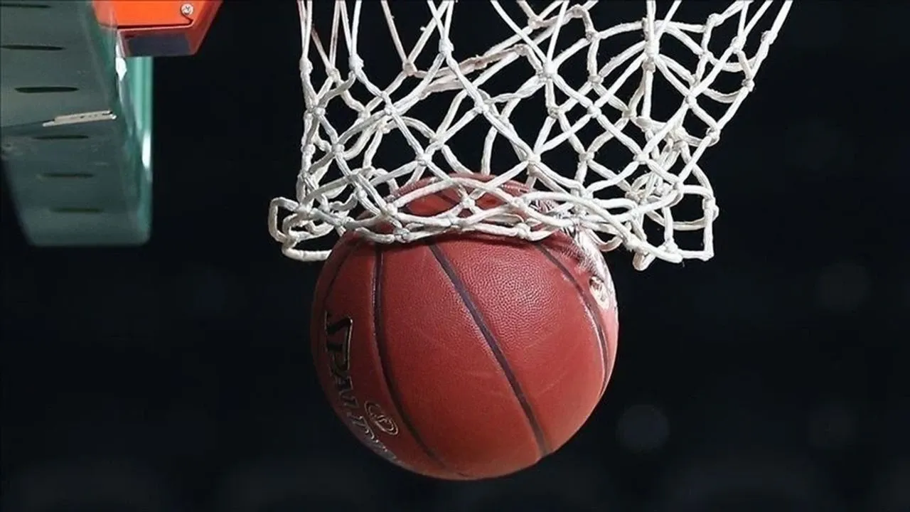 İZLEME KANALI: Merzifon Bld. - Yıldızlar Topluluğu Allstar maçı CANLI nereden izlenir? Şampiyonluk Yolunda Kritik Karşılaşma Canlı maç izle linki burada! 27 Mayıs 2025
