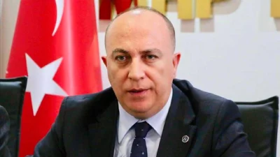 İzzet Ulvi Yönter kimdir? MHP Genel Başkan Yardımcısı ve İstanbul