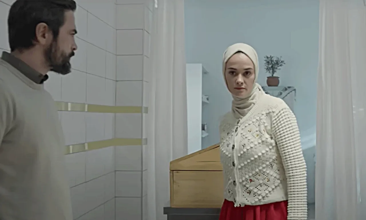 Gassal dizisinde kadın gassal kimdir? Hande Soral, Baki’nin partneri olarak