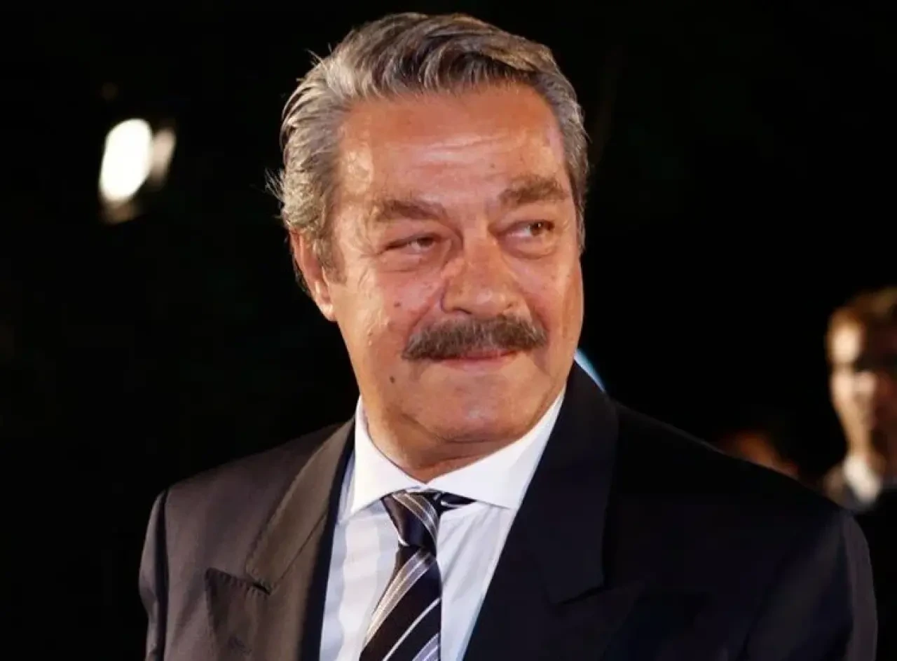 Kadir İnanır, Yeşilçam’da başrol oynadığı filmlerin izinsiz yayınlandığını iddia ederek