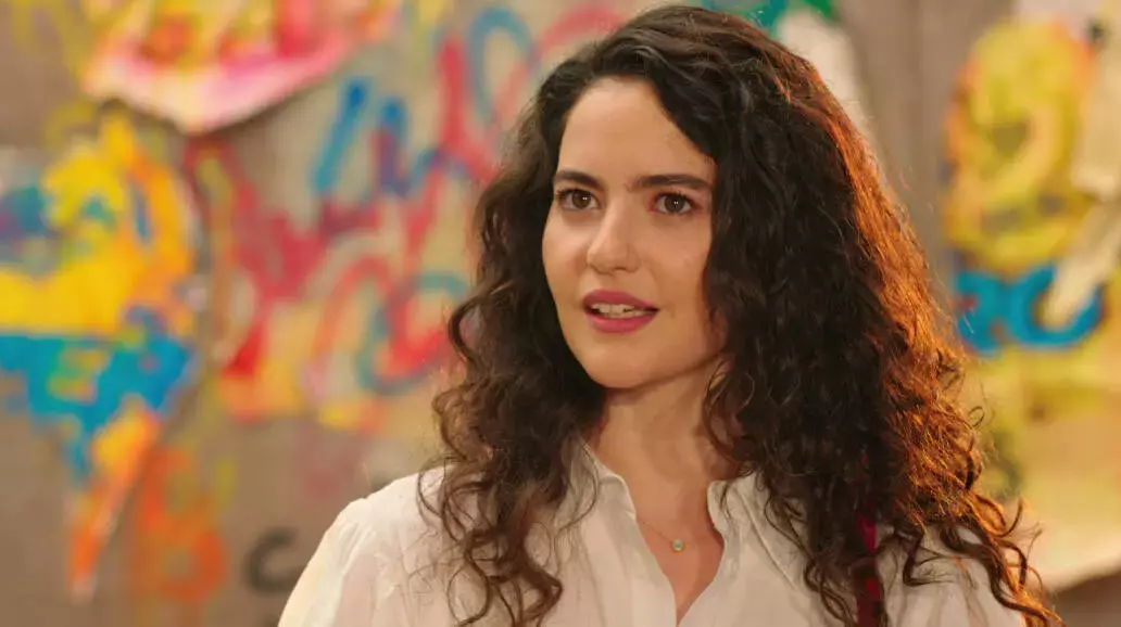 Kara Kış Saime ''Ezgi Şenler'' Kimdir? Boyu, Kilosu, Yaşı Kaç? Aslen Nereli, Hangi Dizi ve Filmlerde Rol Aldı?