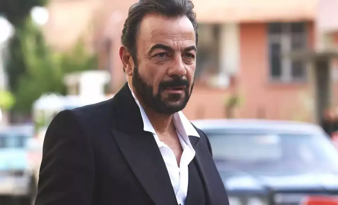 Kerem Alışık Kaç Yaşında? Aslen Nereli, Evli mi, Kaç Kez Evlendi, Çocuğu Var mı, Hangi Dizi ve Filmlerde Oynadı? İşte Kerem Alışık’ın Biyografisi