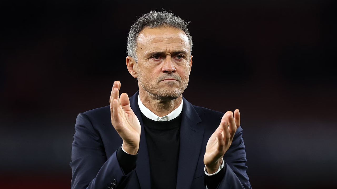 Luis Enrique Kimdir? Futbolculuktan Teknik Direktörlüğe Efsanevi Bir Kariyer