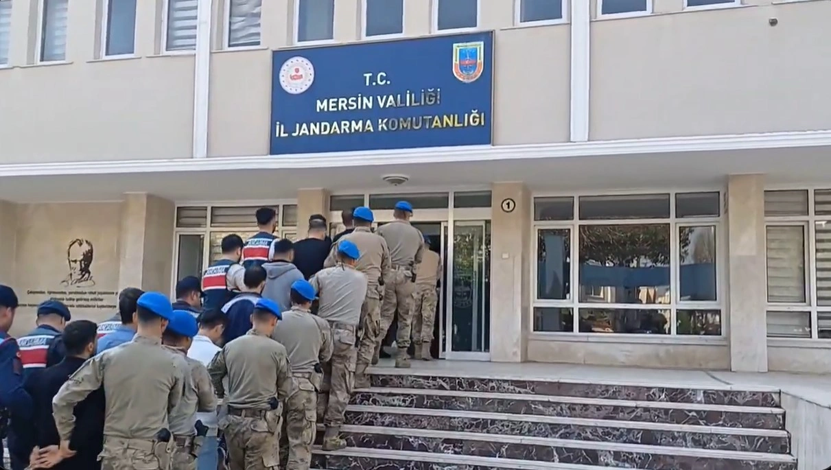 İçişleri Bakanı Ali Yerlikaya, Mersin’de düzenlenen Narkokapan operasyonuna ilişkin bilgi