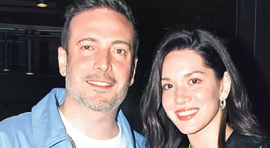  Oğuzhan Koç, 40. yaşını sevgilisi Hazal Subaşı’nın organize ettiği sürpriz