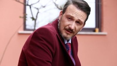 Osman Sonant, TRT tabii'nin dönem dizisi “Sürgünler”in kadrosuna katıldı. Oktay
