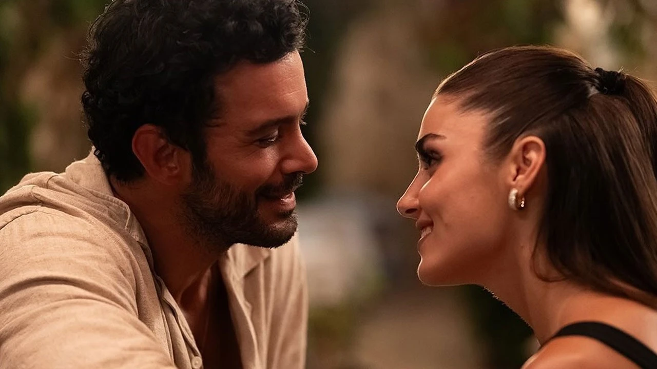Rüya çift Hande Erçel ve Barış Arduç, atv’de yayınlanacak “Queen