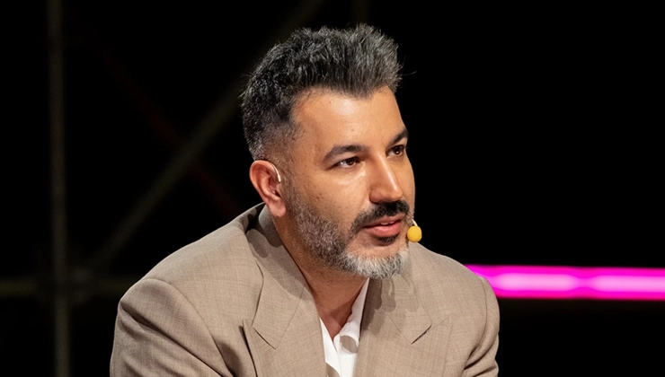 Tolga Akış kimdir