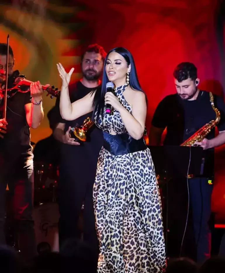 Zara Nasıl Kilo Verdi? “24 Saatte Bir Öğün” Diyetiyle Yeni Görünümünü Açıkladı!