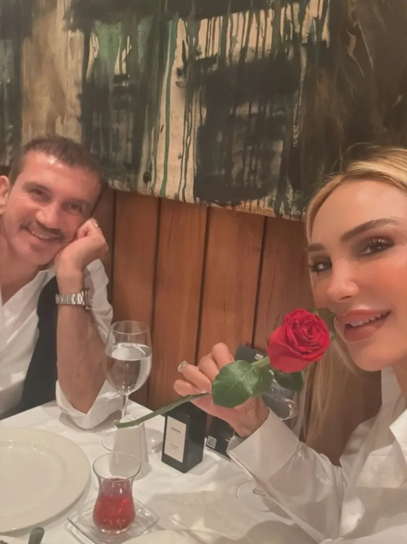 “28 Yıldır El Ele!” Rüştü ve Işıl Reçber’den Aşk Dolu Yıldönümü Kutlaması
