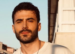 Çarpma dizisinde Evren karakterini canlandıran Berkay Akdemir kimdir, kaç yaşında,