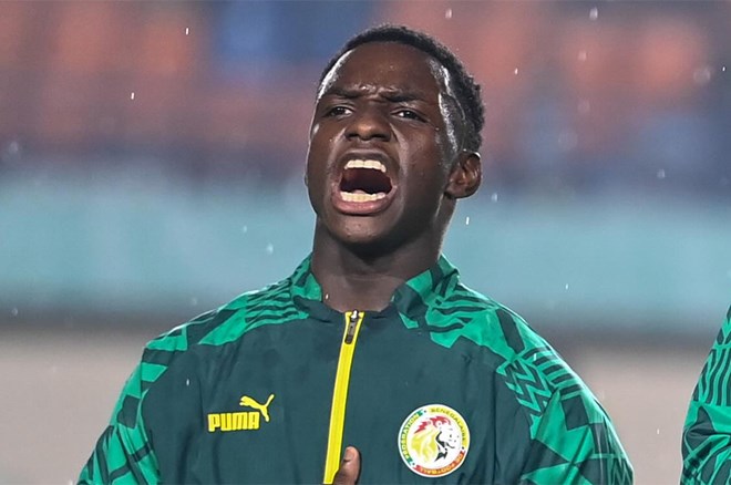 Amara Diouf kimdir, Fenerbahçe ile sözleşme imzaladı mı, hangi mevkide oynuyor, Sadio Mane ile akraba mı?