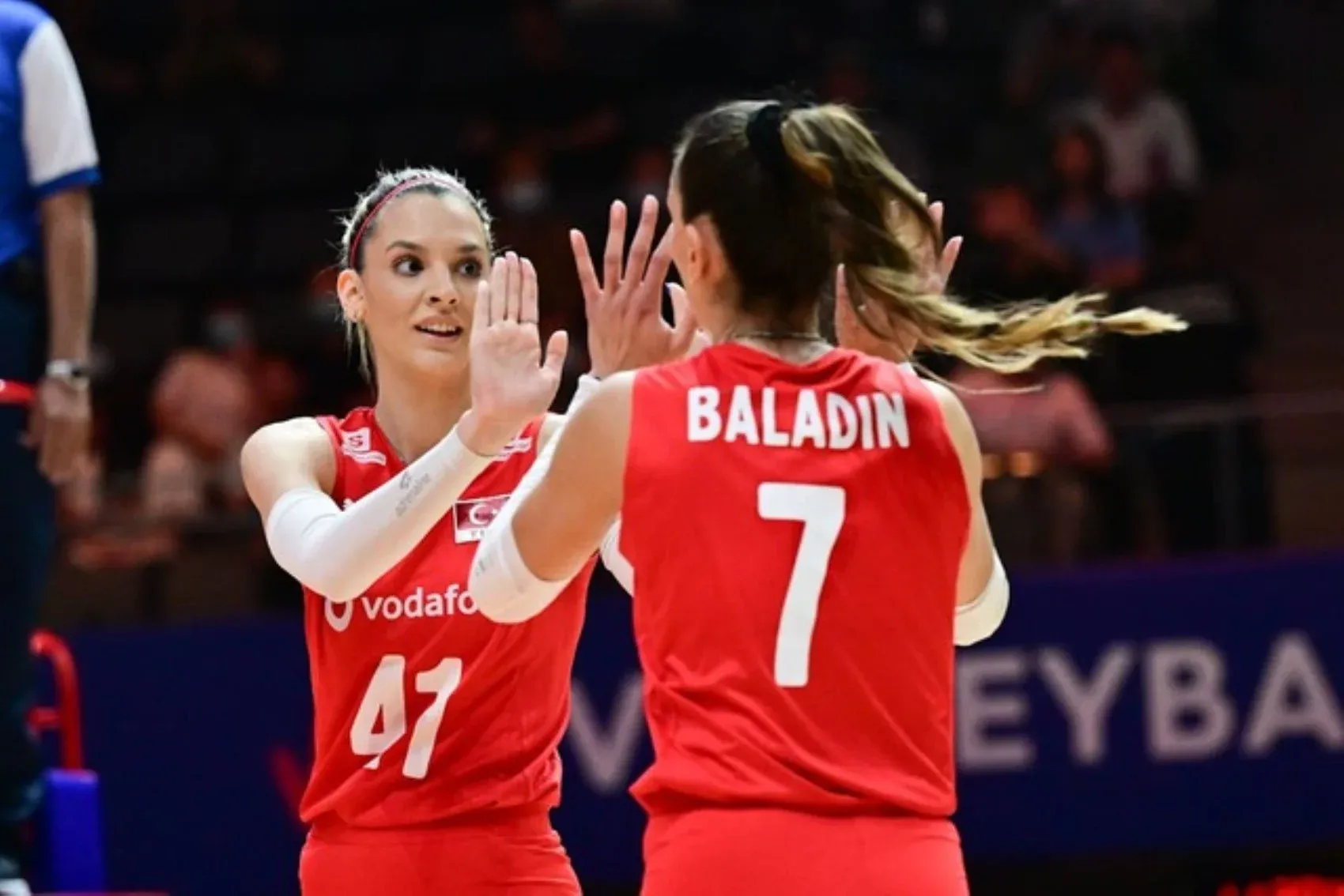 Çin - Türkiye Voleybol Maçı Ne Zaman ve Hangi Kanalda? Filenin Sultanları Sahaya Çıkıyor! 8 Haziran 2025