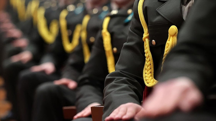 Cumhurbaşkanına Türk Silahlı Kuvvetleri’nde rütbe bekleme sürelerini değiştirme yetkisi veren