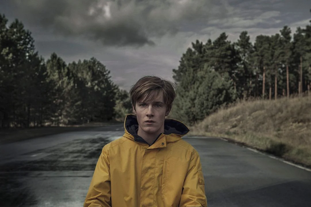Netflix’in Dark dizisiyle tanınan Louis Hofmann kimdir? Al Beni Baba