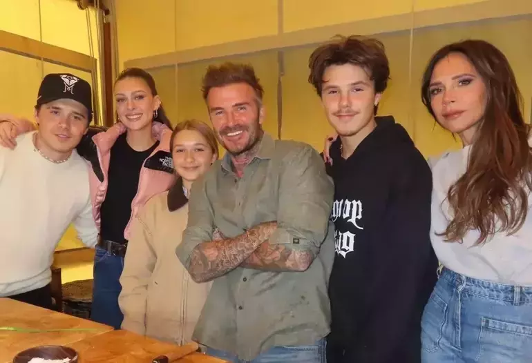 David Beckham Ameliyat Oldu! Victoria’dan Hastaneden Paylaşım Geldi