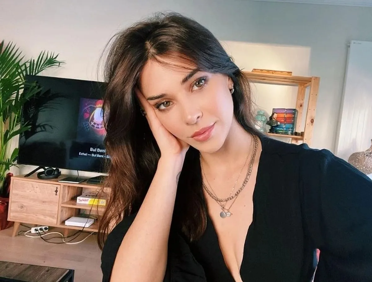 Devrim Özkan kimdir? Çift Kişilik Oda dizisinde Nilüfer rolüyle dikkat