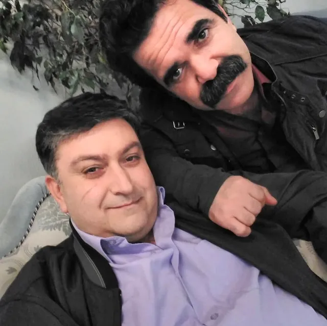 Şükrü Koruyucu, “Çocuklar Duymasın” ve “Ayrılsak da Beraberiz” dizilerindeki rolüyle