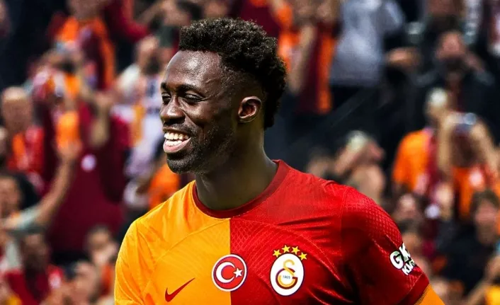 Galatasaray, sezonun yıldız isimlerinden Davinson Sanchez ile sözleşme yenileme görüşmelerine