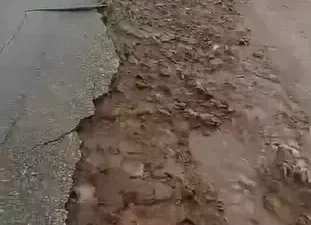 Kırşehir'in Kaman ilçesine bağlı Erbişim köyünde sabah saatlerinde başlayan sağanak