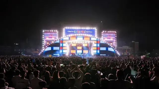 Türk müziğinin güçlü sesi Ebru Yaşar, Türkiye Kültür Yolu Festivali