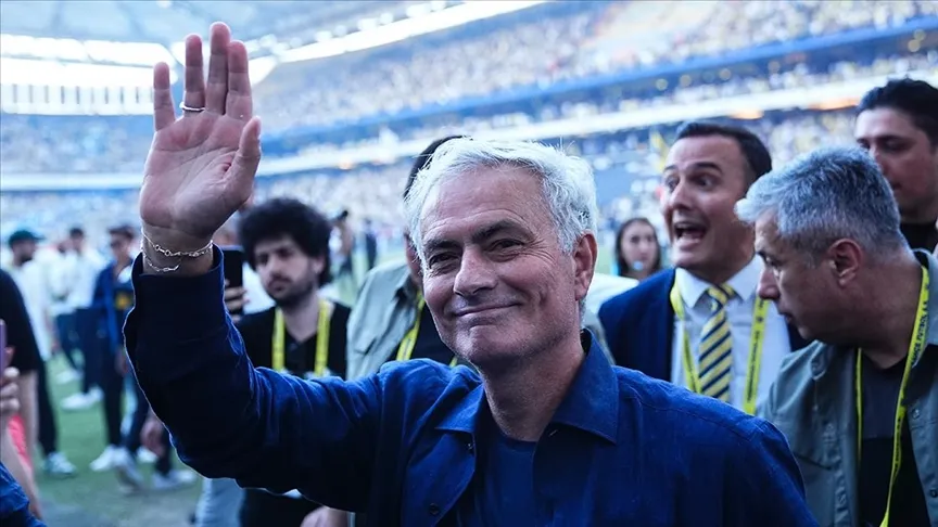 Fenerbahçe, 2024-2025 sezonunu Süper Lig’de 84 puanla ikinci sırada tamamladı
