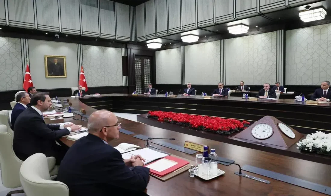 Cumhurbaşkanı Recep Tayyip Erdoğan başkanlığında Külliye’de gerçekleştirilen Kabine toplantısı sona