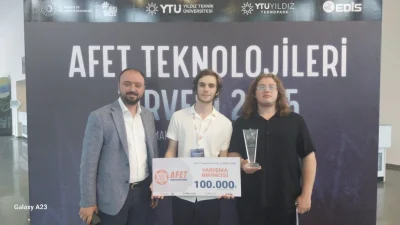 Düzce Üniversitesi öğrencileri, Afet Teknolojileri Zirvesi 2025’te IROBIT adlı yapay