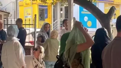 Ünlü şarkıcı Demet Akalın, solunum yetmezliği nedeniyle hayatını kaybeden kuzeni