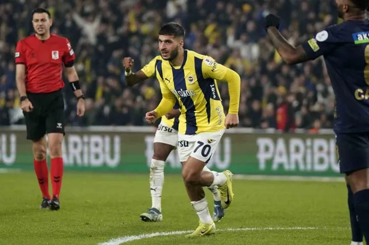 Fenerbahçe’nin genç kanat oyuncusu Oğuz Aydın, gösterdiği etkileyici performansla Avrupa'nın