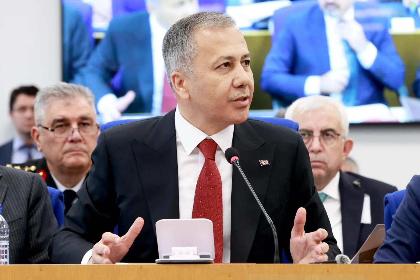 İçişleri Bakanı Ali Yerlikaya, Kurban Bayramı’nda trafikte güvenliği artırmak için