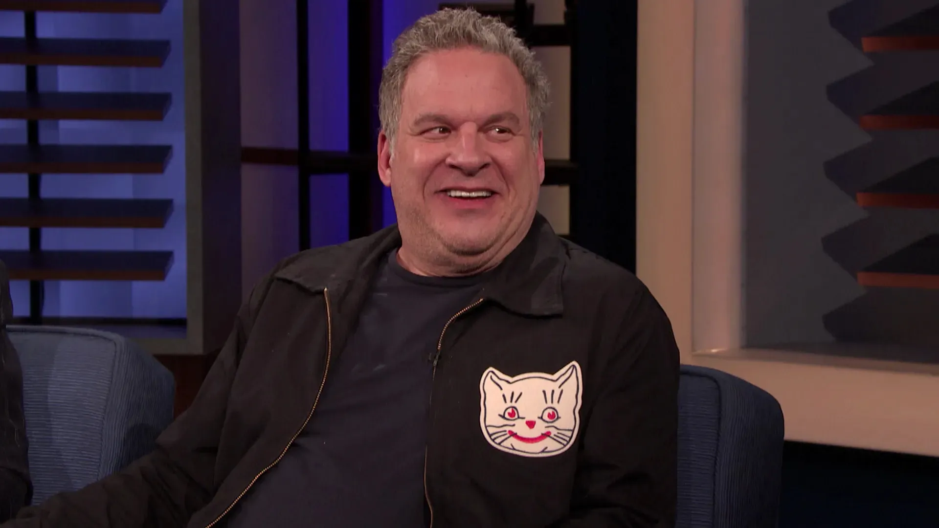Ünlü komedyen Jeff Garlin, Kaliforniya’daki özel bir stand-up gösterisinde sahneye