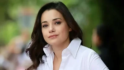 “Kızıl Goncalar” dizisinin final yapmasının ardından birçok teklif alan başarılı