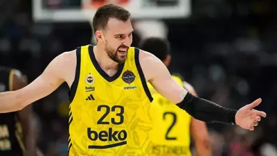 Türkiye Sigorta Basketbol Süper Ligi play-off çeyrek final serisinde Fenerbahçe