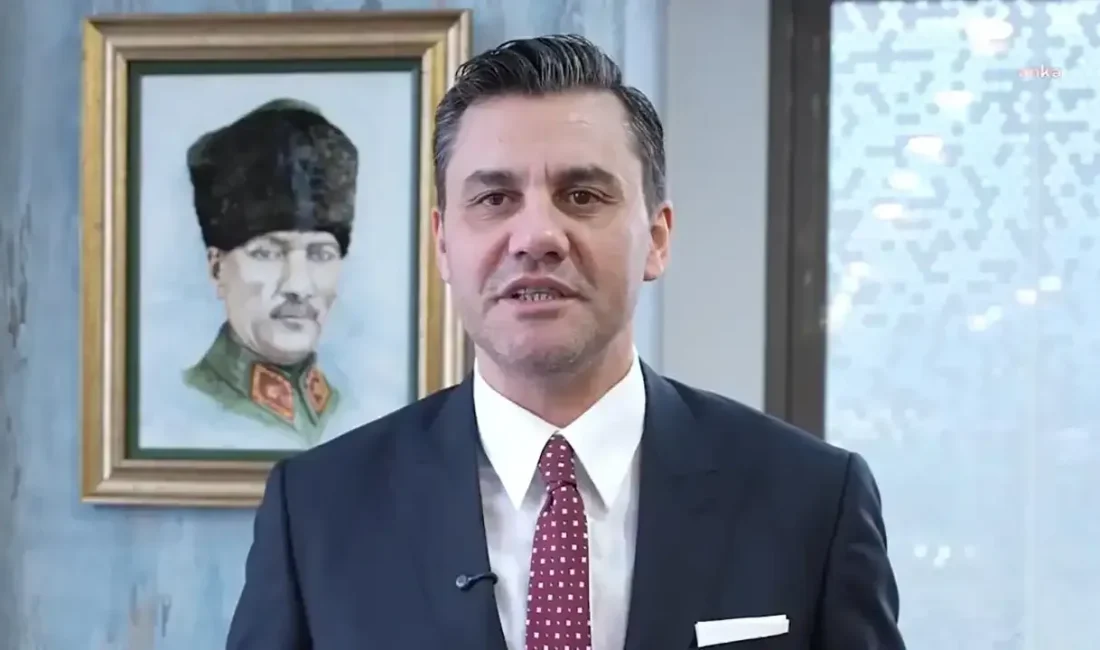 Manisa Büyükşehir Belediye Başkanı Mimar Ferdi Zeyrek, evindeki havuzun makine