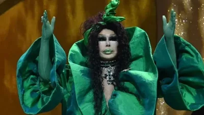 Türk sanat müziğinin efsanesi Bülent Ersoy, önceki akşam Muğla'nın Bodrum