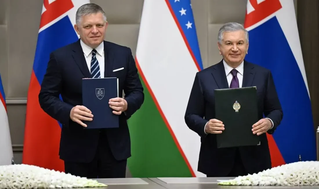 Özbekistan Cumhurbaşkanı Şevket Mirziyoyev ile Slovakya Başbakanı Robert Fico, Taşkent’te