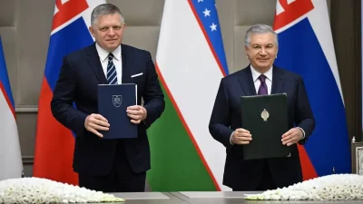 Özbekistan Cumhurbaşkanı Şevket Mirziyoyev ile Slovakya Başbakanı Robert Fico, Taşkent’te