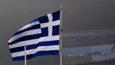 Ana muhalefet partisi Syrıza , Başbakan Miçotakis'in sessizliğine tepki gösterdi.