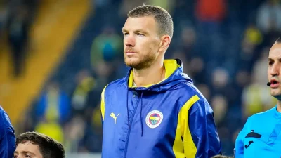 Süper Lig devi Fenerbahçe ile yollarını ayıran Edin Dzeko, yeniden