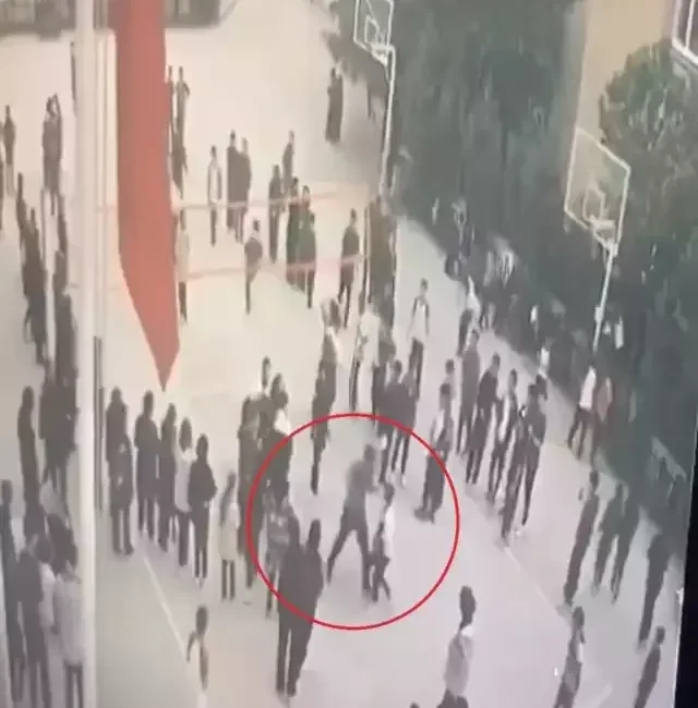 Bursa'nın Osmangazi ilçesindeki Süleyman Şah İmam Hatip Ortaokulu'nda 6. sınıf